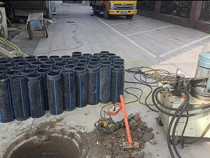 郊区PE置换管厂家 DN315置换管 非开挖管短管置换